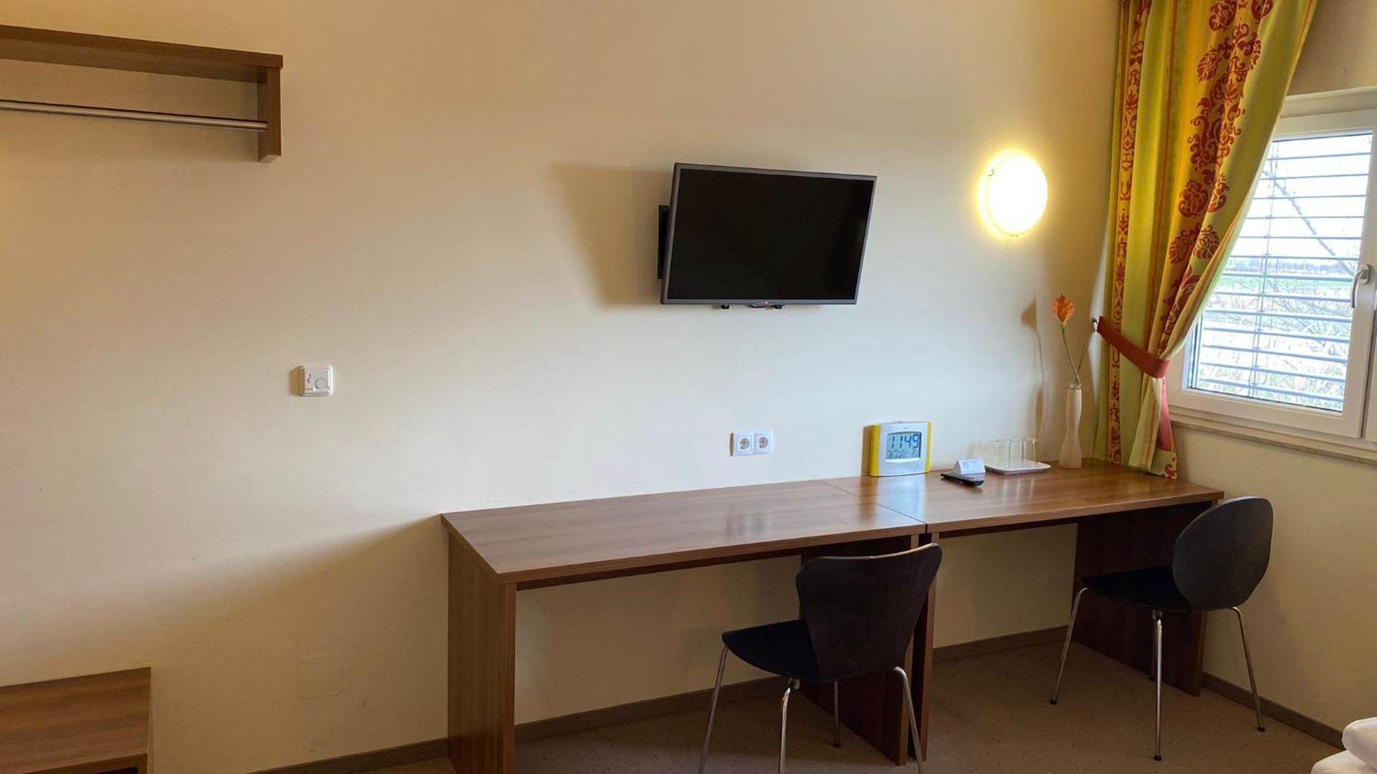 Hotel Weinland Donnerskirchen Pokoj fotografie